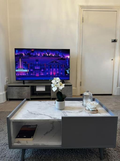 ロンドンEntire 1Bed Stratford Westfieldアパートメント エクステリア 写真