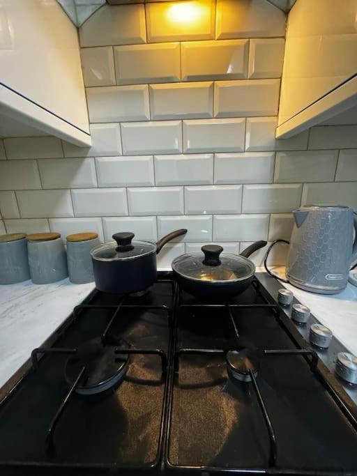 ロンドンEntire 1Bed Stratford Westfieldアパートメント エクステリア 写真