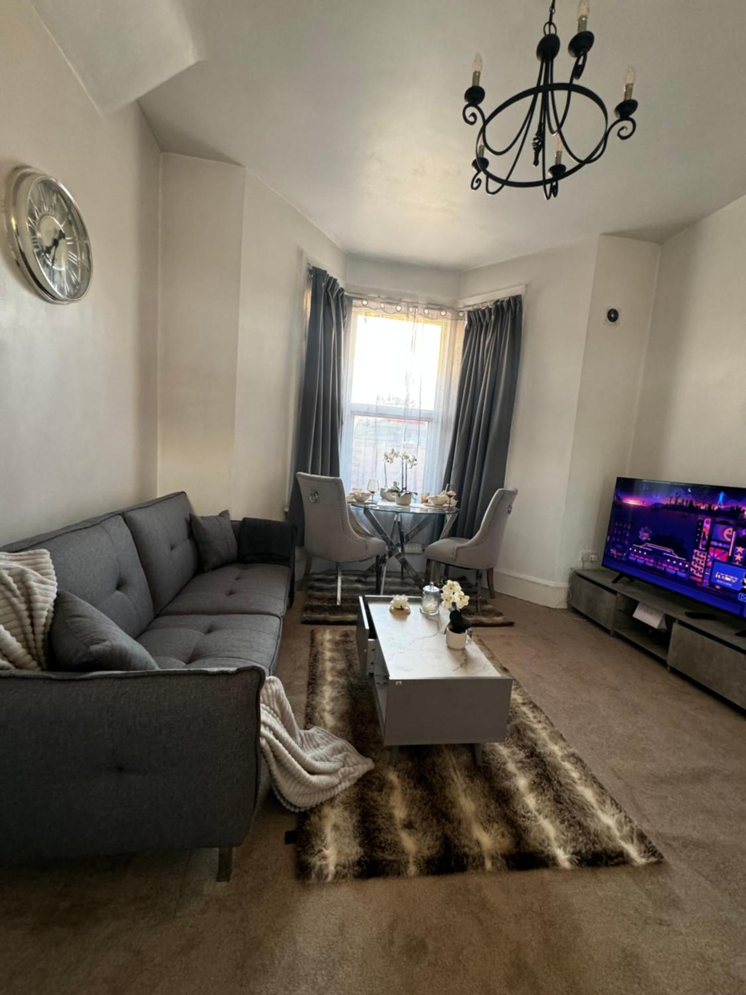 ロンドンEntire 1Bed Stratford Westfieldアパートメント エクステリア 写真